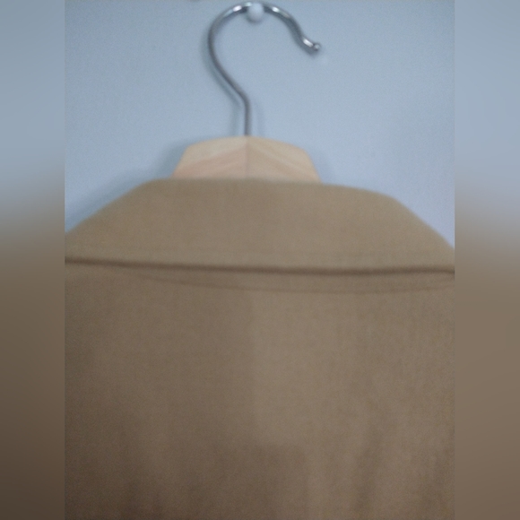 L.L. Bean Khaki Outdoor Shirt XXL - Picture 10 of 11